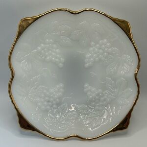 Vintage Anchor Hocking Milk Glass Serving Bowl